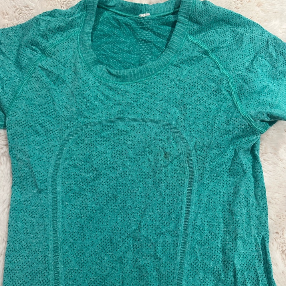 lululemon athletica Turquoise Short Sleeve Tee - Picture 3 of 3